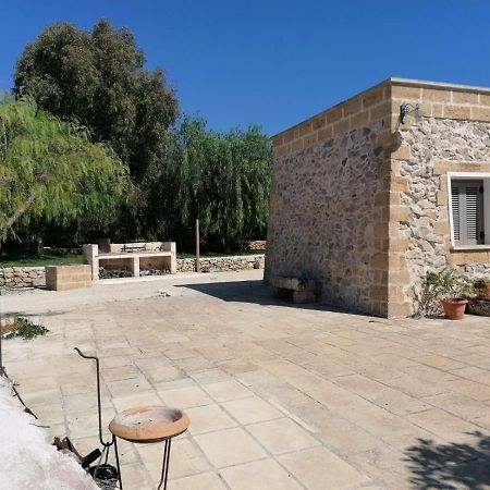 Agriturismo Allu Ruvezzu Bed and Breakfast Torre Mozza Exteriör bild